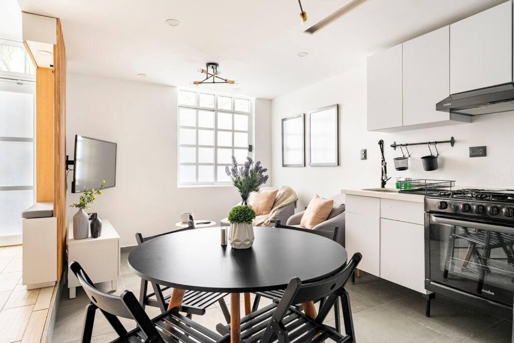 Apartamento Charming 2br 2ba Historic Building Few Steps Parque Espana In Trendy Colonia Condesa