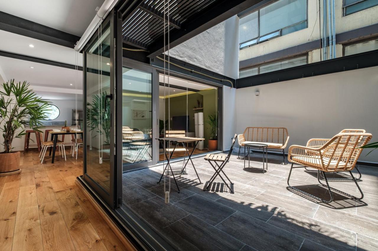 Modern La Condesa Pet Friendly Apartment