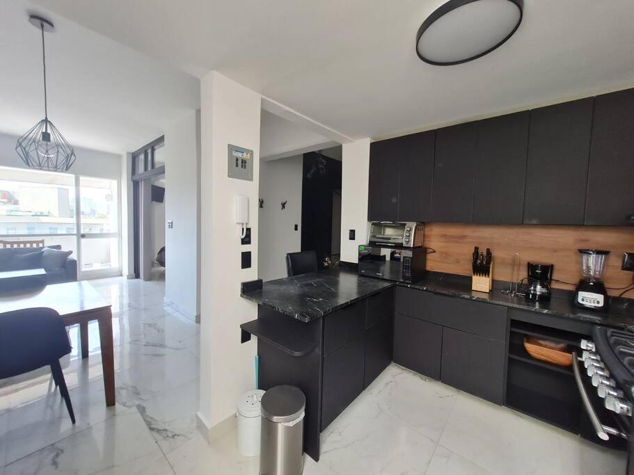 Bright Apt W/view Near Reforma *