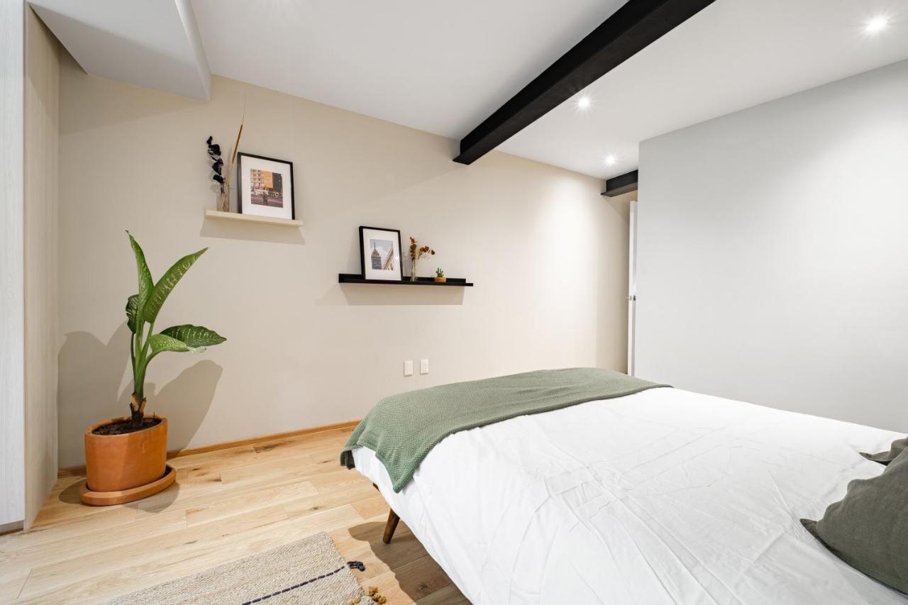Modern La Condesa Pet Friendly Apartment *