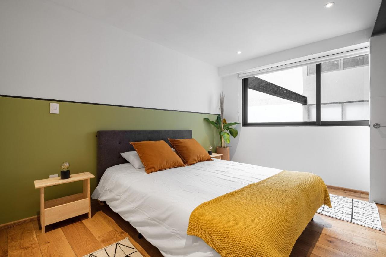 Modern La Condesa Pet Friendly Apartment Mexico City