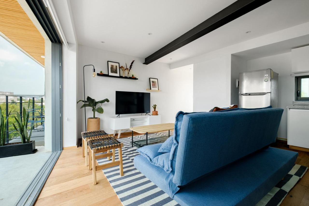 Modern La Condesa Pet Friendly
