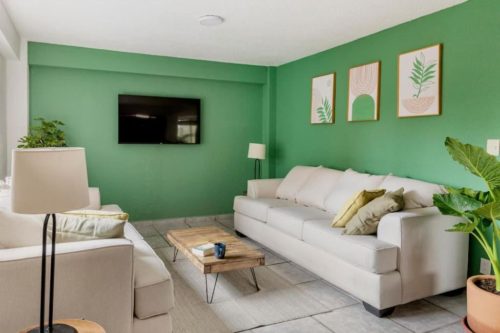 Big & Comfy, King And Queen-size Beds, And Parking Lot Apartamento México DF