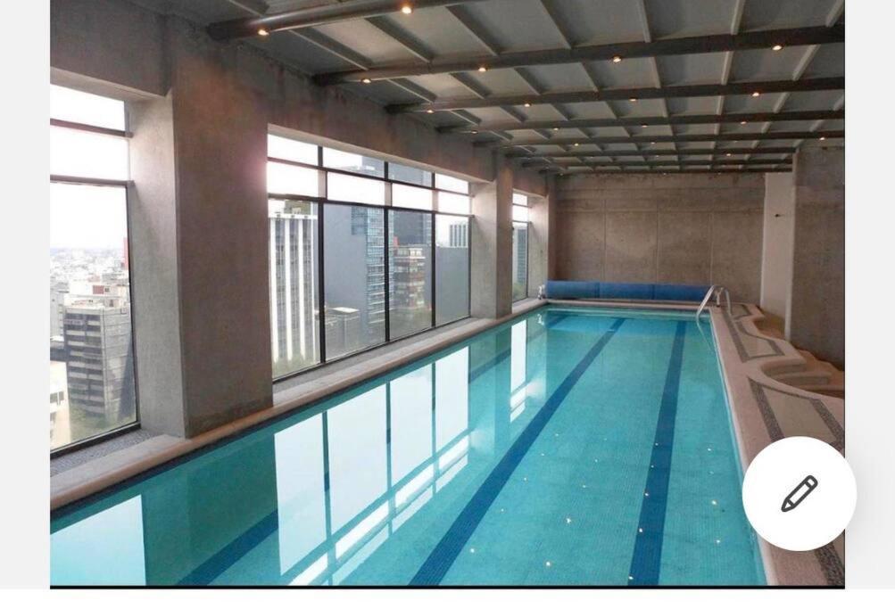 Loft Reforma Downtown Pool/jacuzzi/gym/roof * Mexico City