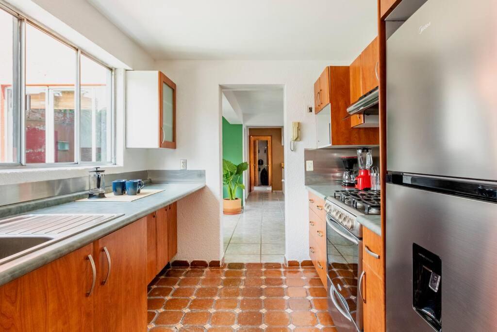 Big & Comfy, King And Queen-size Beds, And Parking Lot Apartamento *