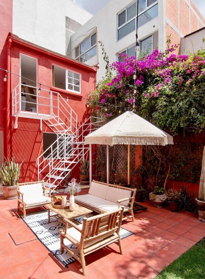 Stunning House Steps From Masaryk, Polanco Villa *