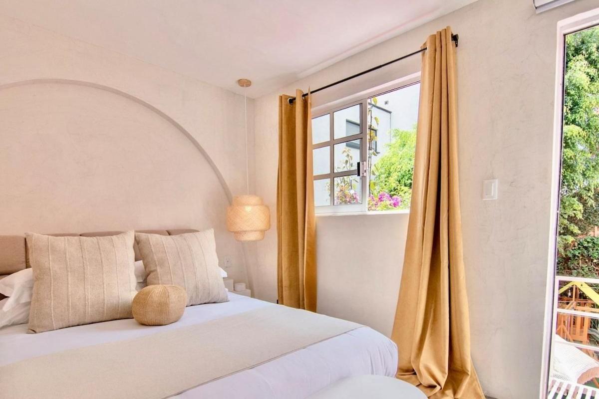 Stunning House Steps From Masaryk, Polanco Villa *