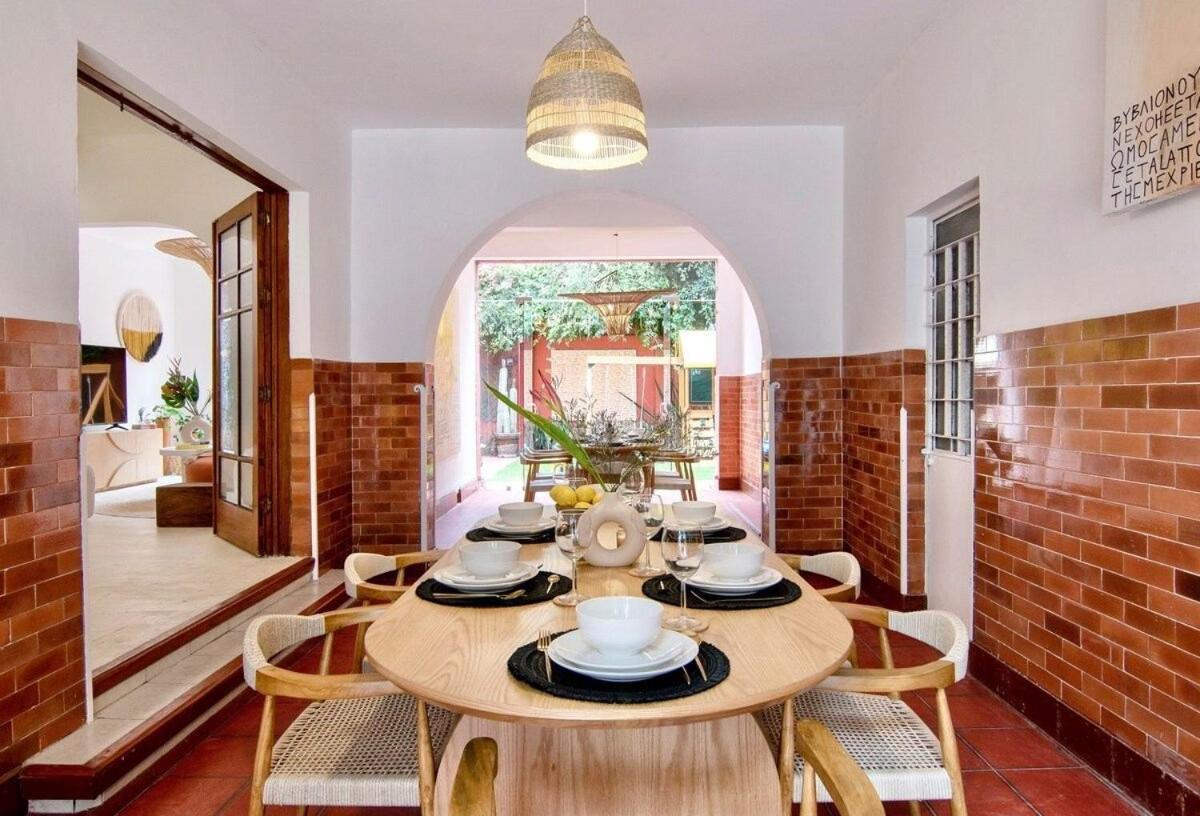 Villa Stunning House Steps From Masaryk, Polanco Mexico City