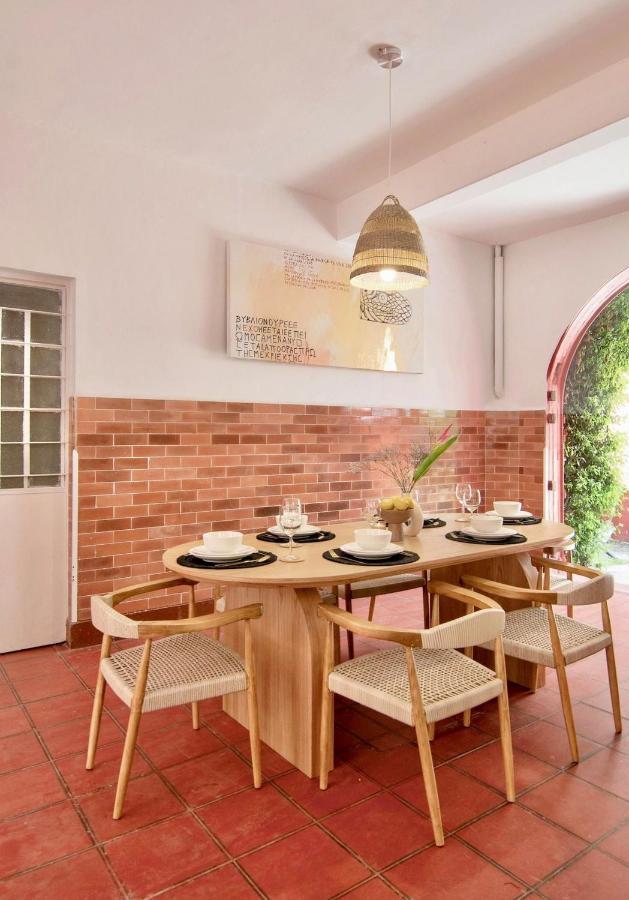 Stunning House Steps From Masaryk, Polanco Villa *