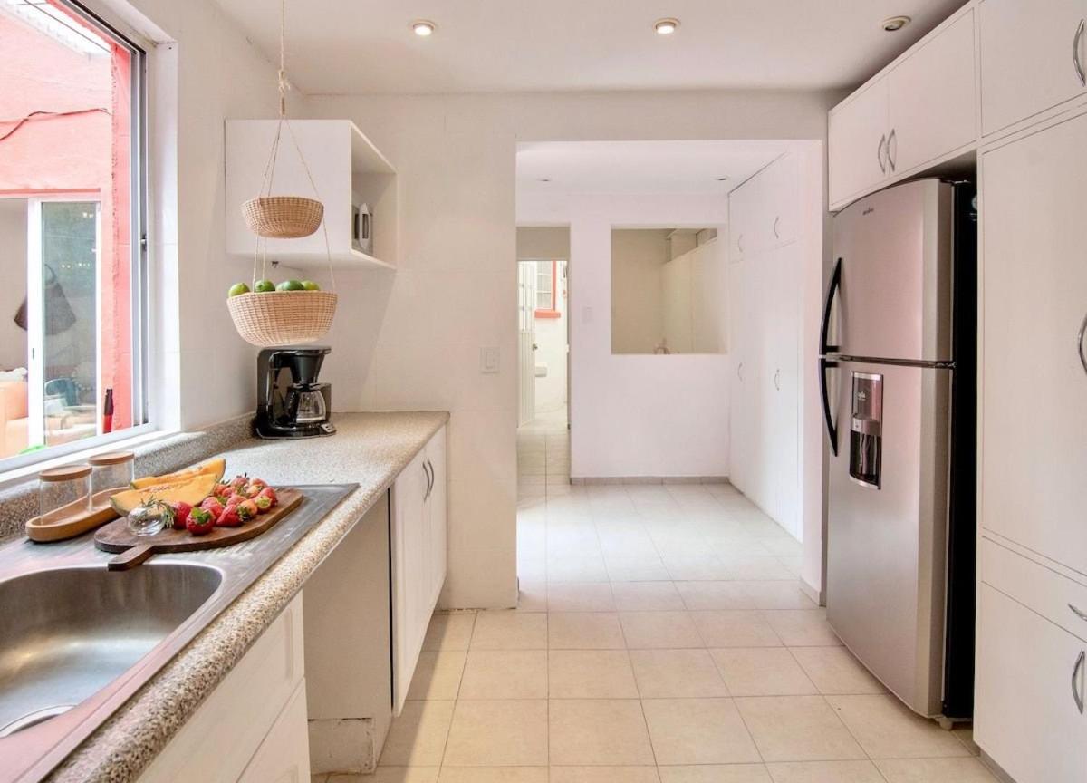 Villa Stunning House Steps From Masaryk, Polanco Mexico City