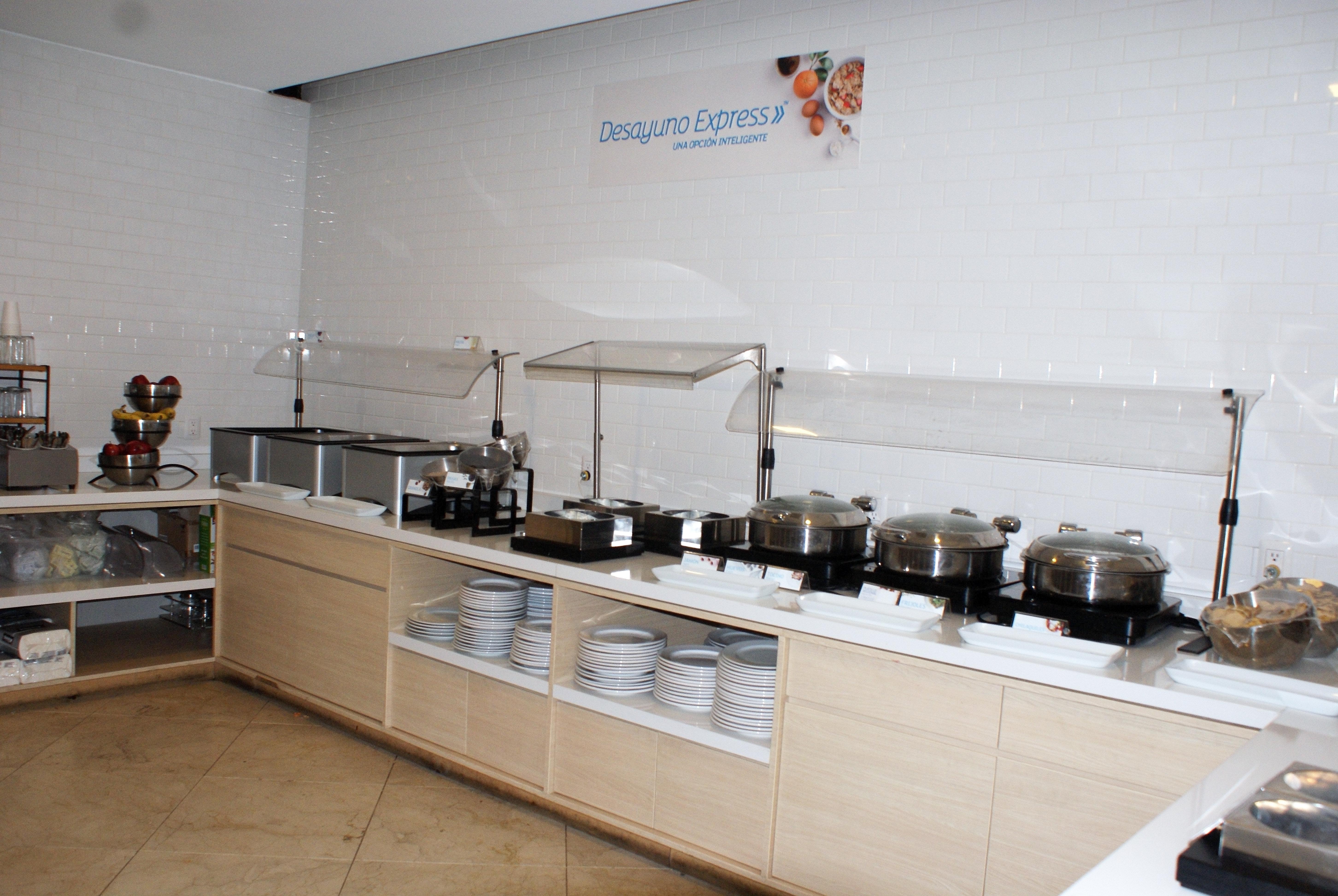 Hotel Express Santa Fe By Ihg Mexico City