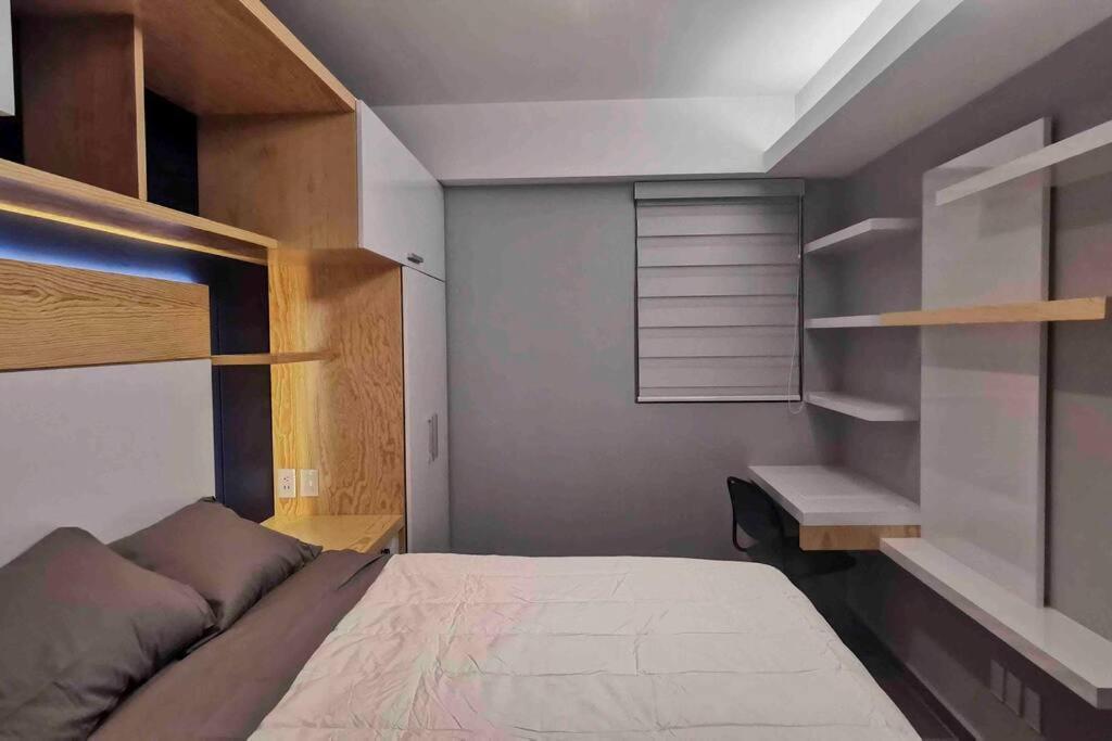 Modern Artist Apt., Overlooking Parque Espana Apartment Mexico City