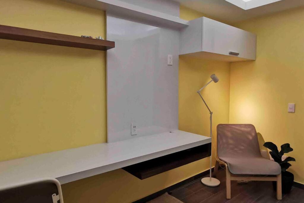 Apartment Modern Artist Apt., Overlooking Parque Espana Mexico City