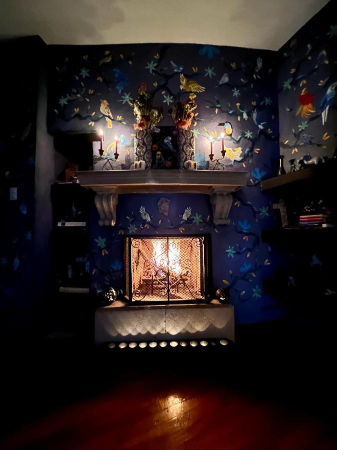 Boutique And Gallery In San Angel * Mexico City