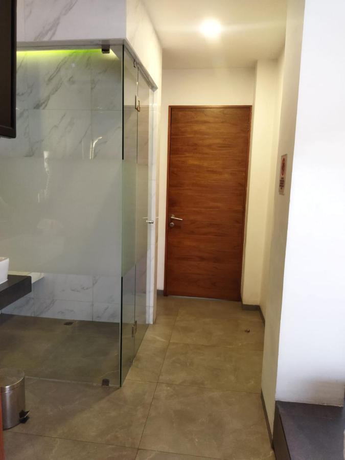 M Elite Black 4* Mexico City