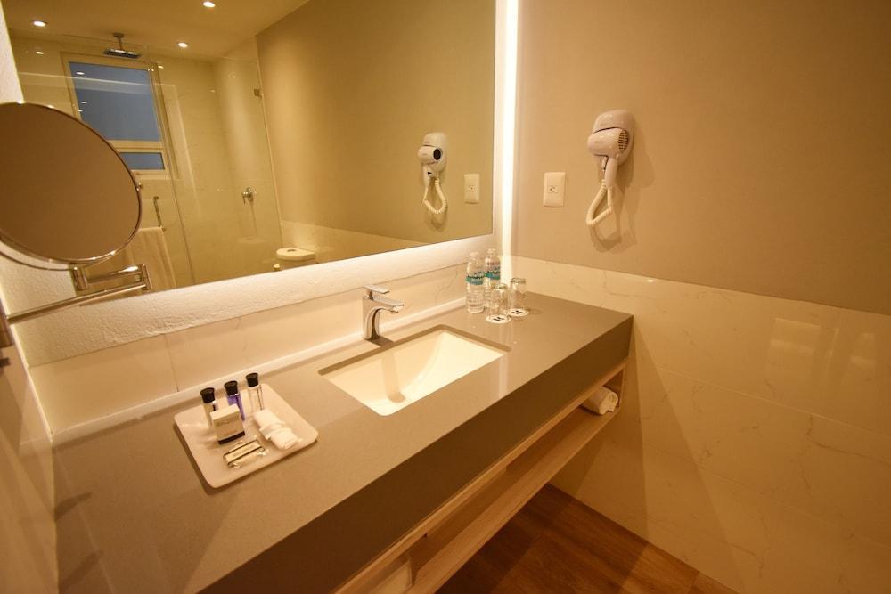 Hotel Kali Centro 4*