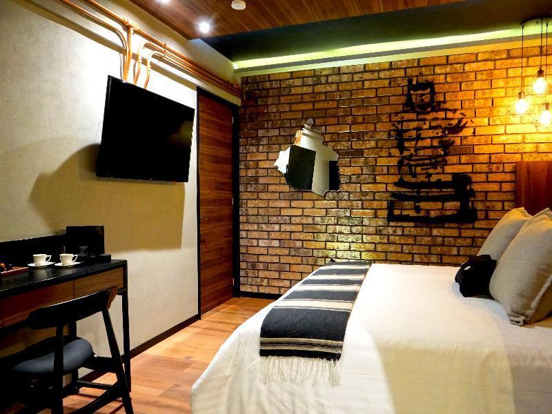 Hotel Boutique Cadillac 5*