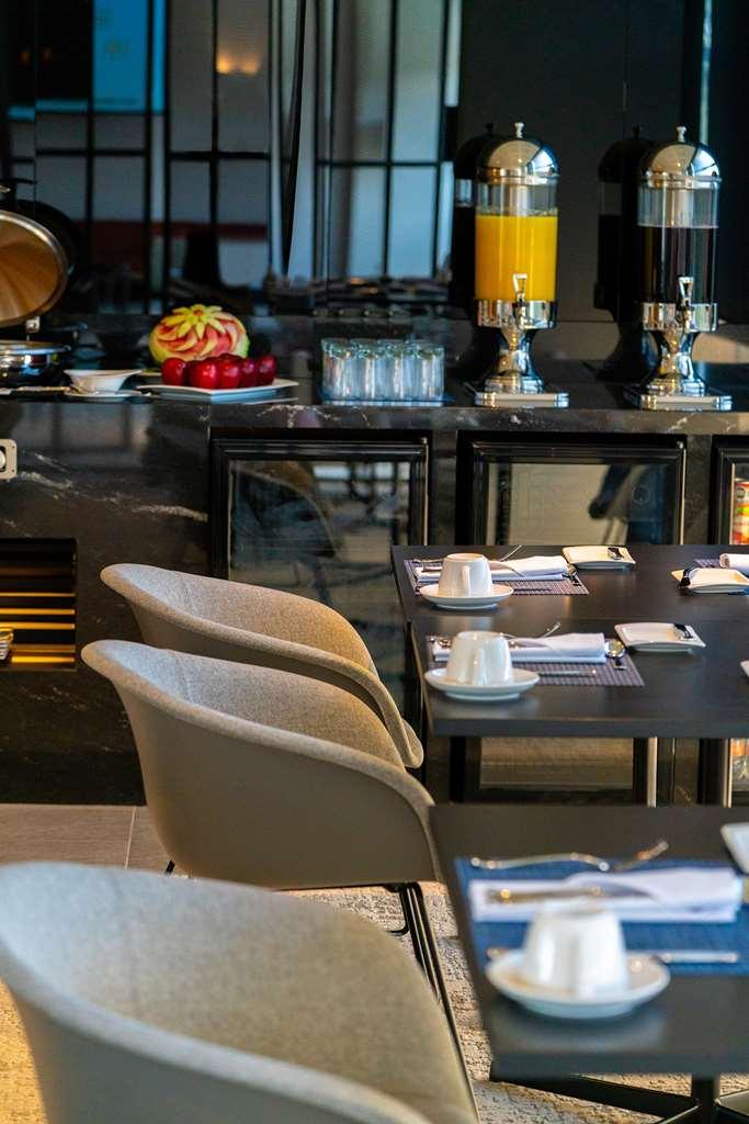 Galeria Plaza San Jeronimo Hotel 5*