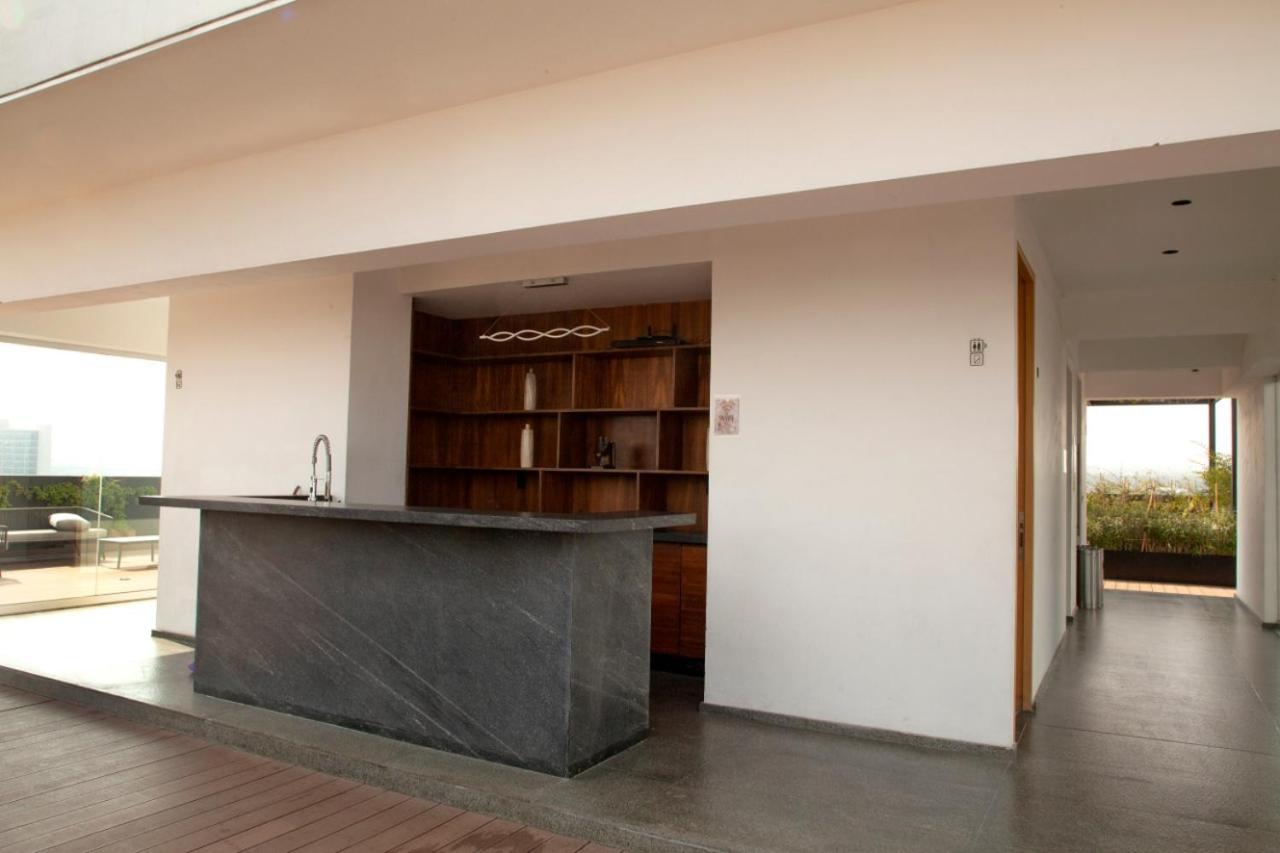 Beautiful In Condesa With Pool & Gym Mexico City
