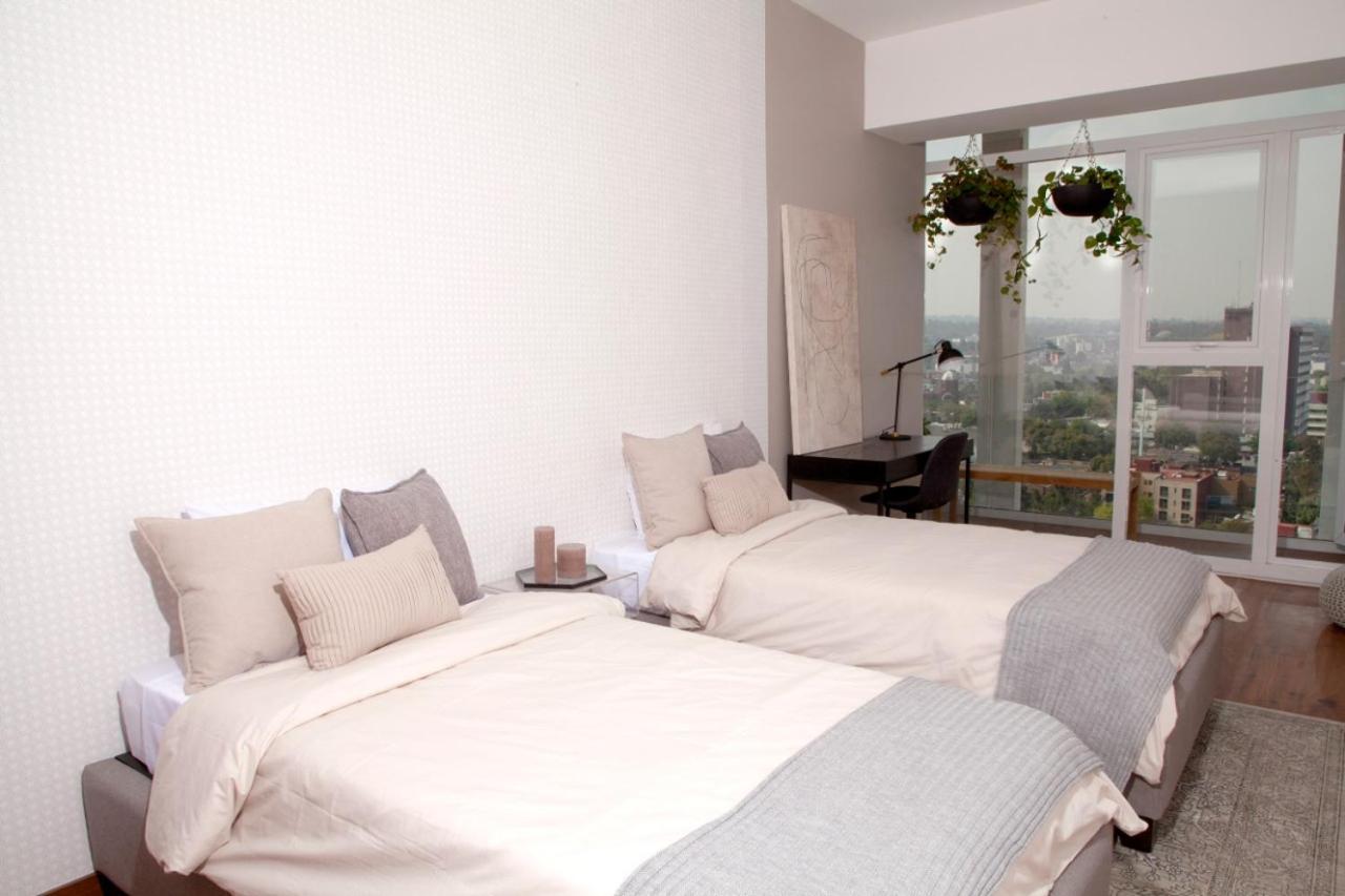 Beautiful In Condesa With Pool & Gym Apartment Mexico City