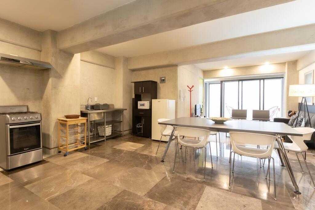 P3- Amplio Depa 9 Personas Reforma, El Angel, Cas Embajada Apartment *