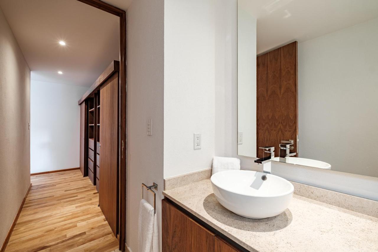 New La Condesa By Viato *