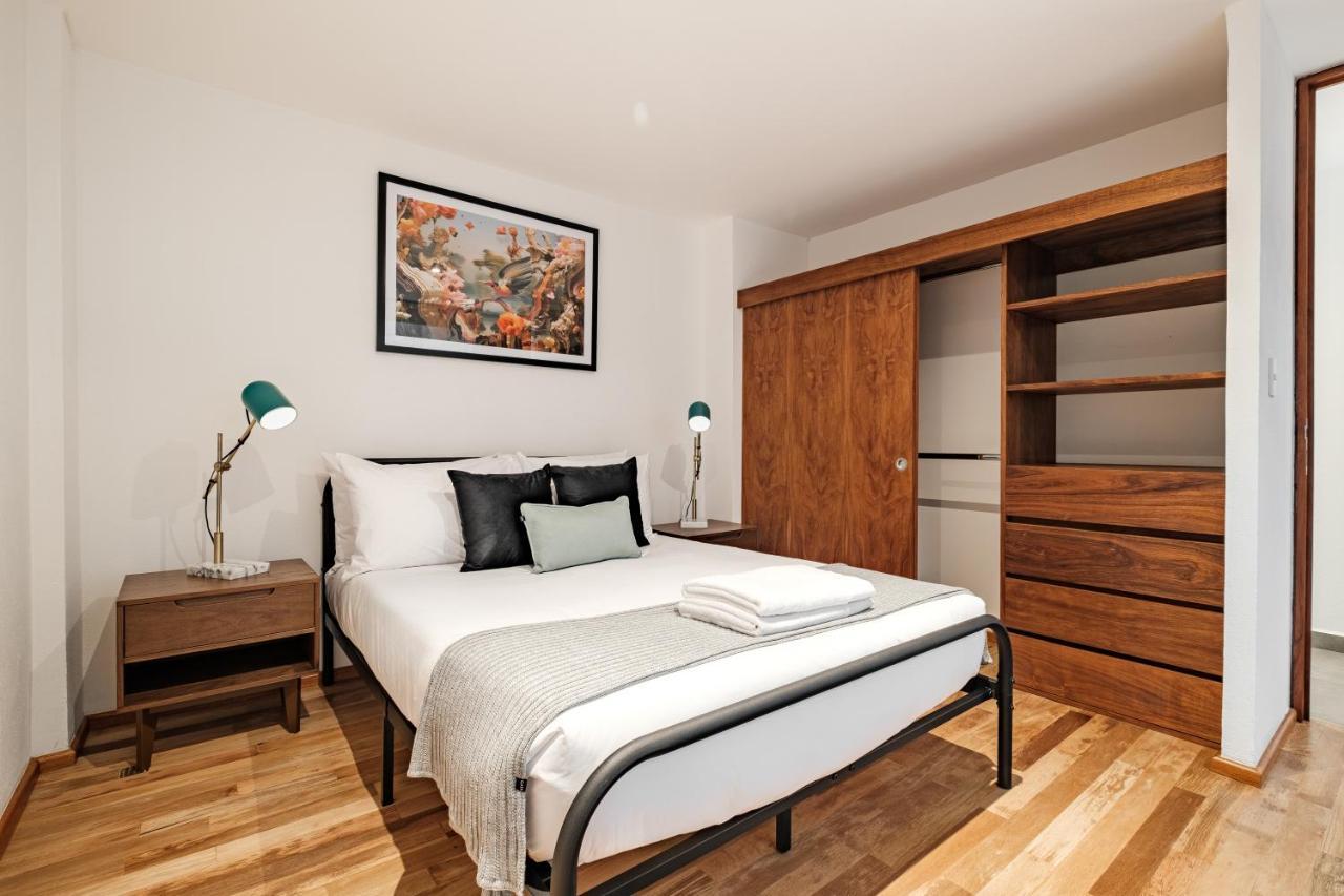 New La Condesa By Viato