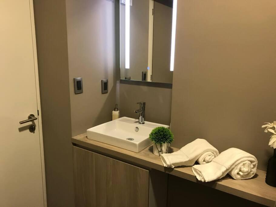 Departamento En Wtc - Facturamos Apartamento
