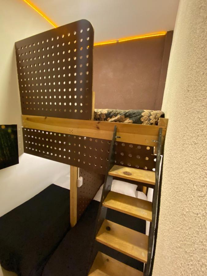 Hostal Roomies Centro Medico