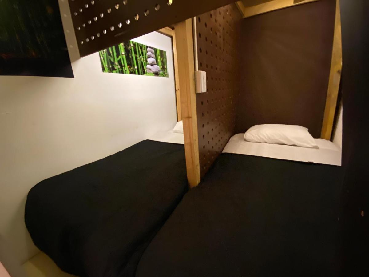 Hostal Roomies Centro Medico