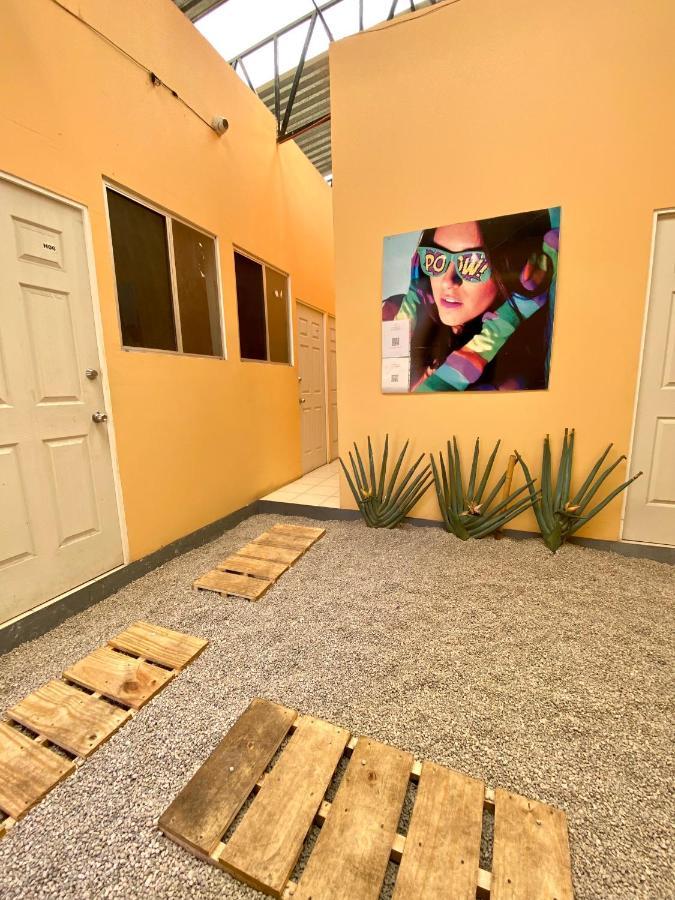 Hostal Roomies Centro Medico *