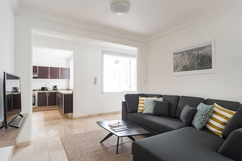 Condesa Campeche 8 Urban Elegance 2br 1ba With Large Living Areas *