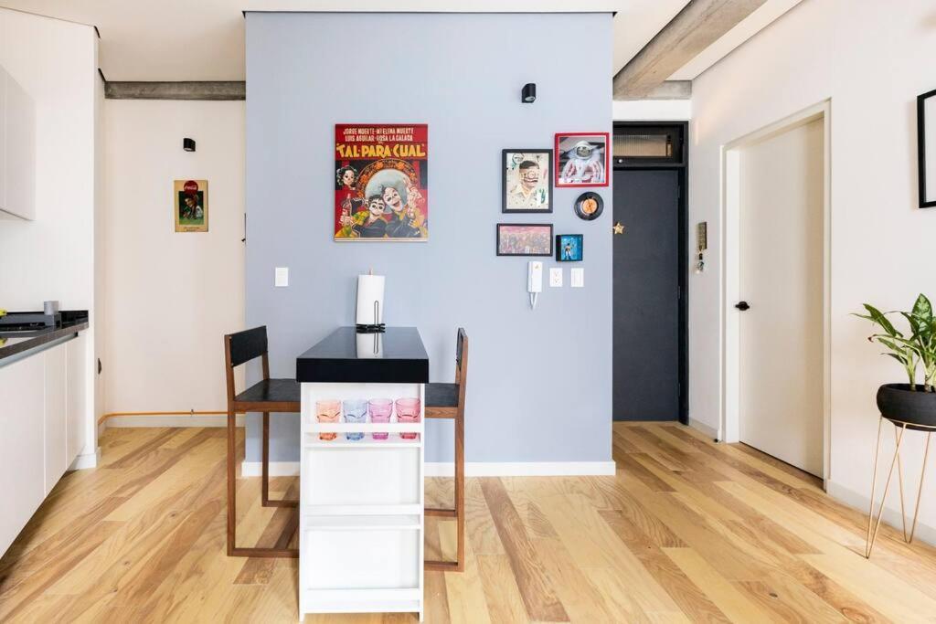 A Hip Modern Gem In El Centro! Mexico City