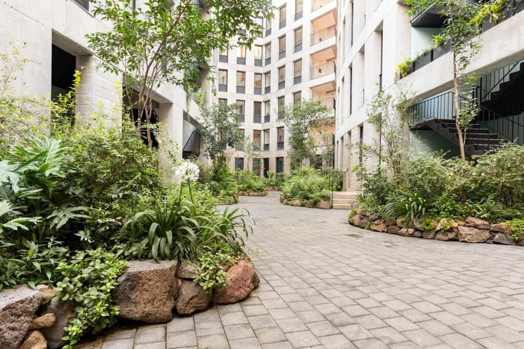 A Hip Modern Gem In El Centro! Apartment Mexico City