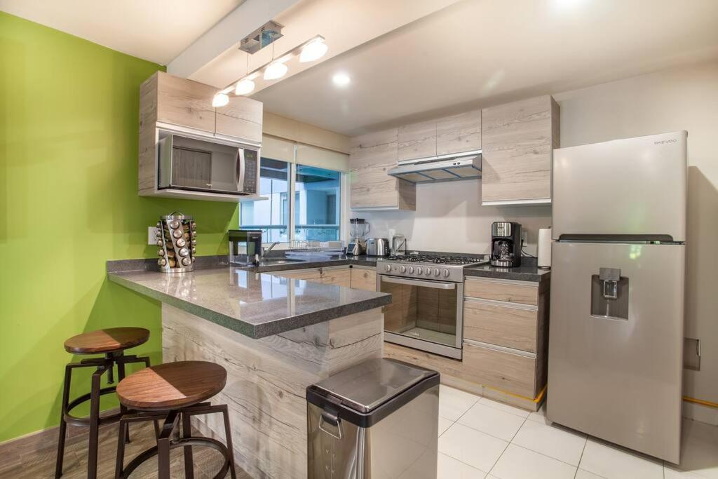 Apartment Vivalavida 3br/2ba, 200mb