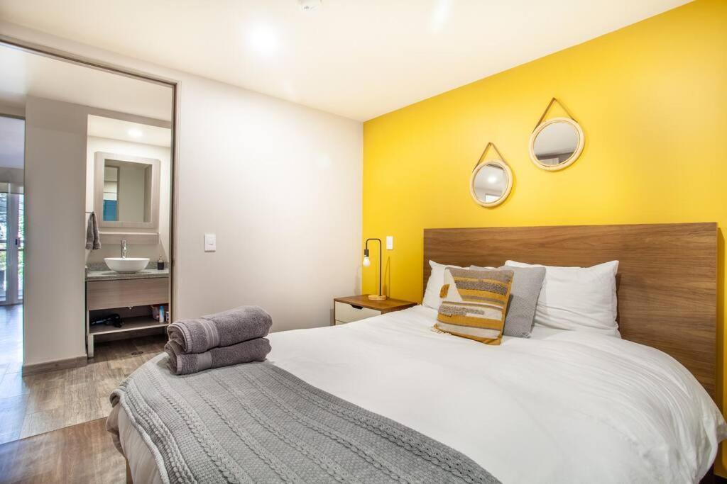 Vivalavida 3br/2ba, 200mb Apartment Mexico City