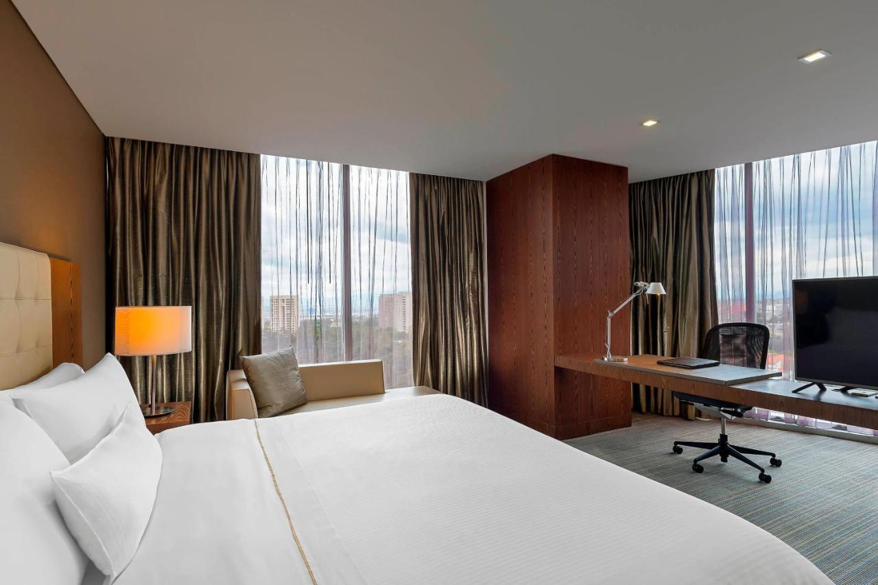 The Westin Santa Fe, 5* Mexico City