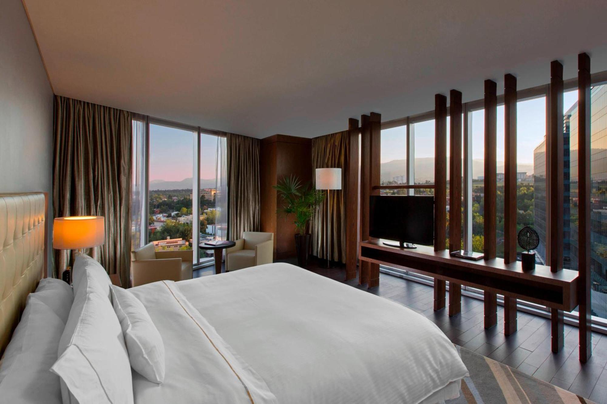 The Westin Santa Fe, Hotel