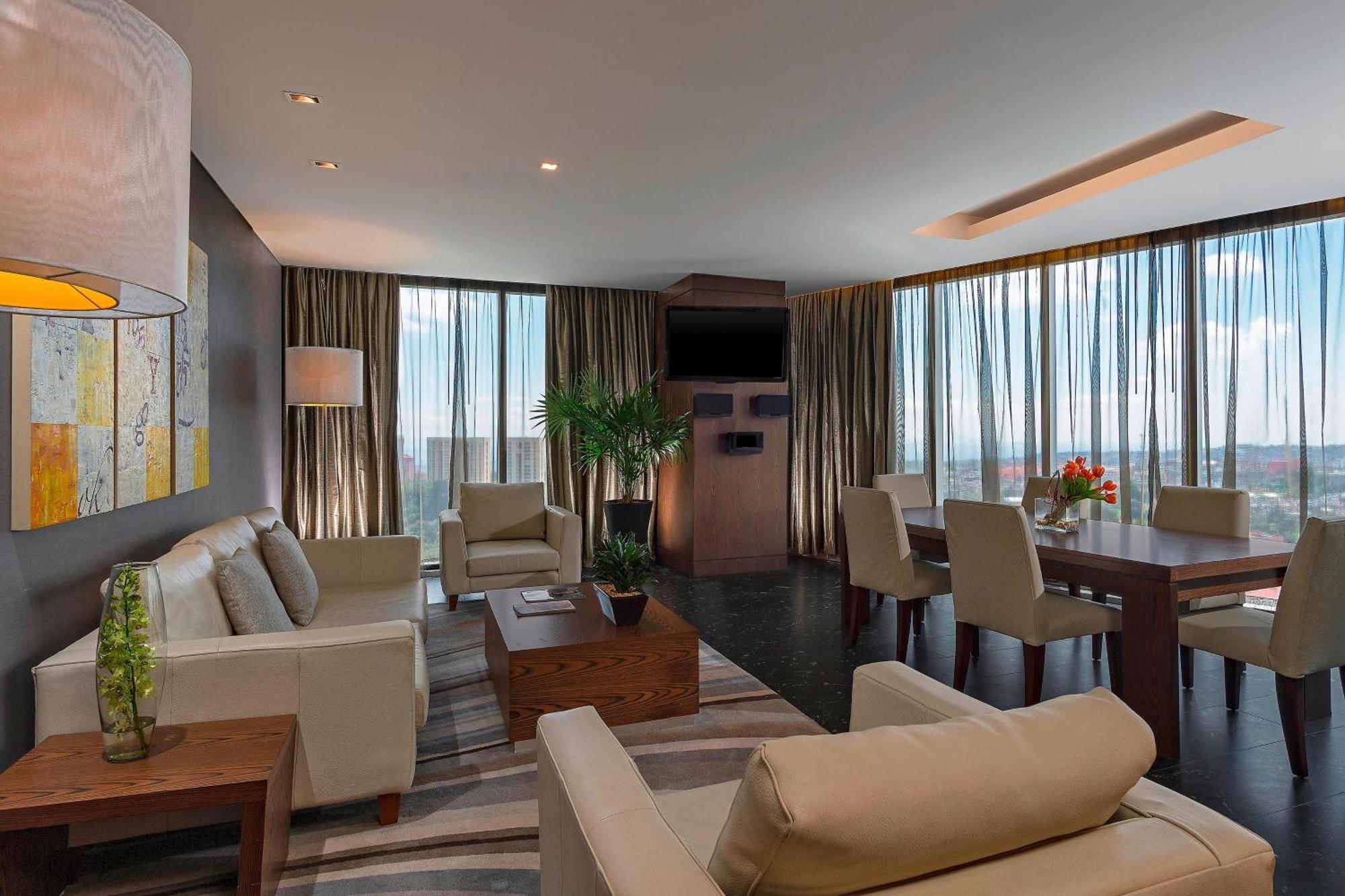 The Westin Santa Fe, 5* Mexico City