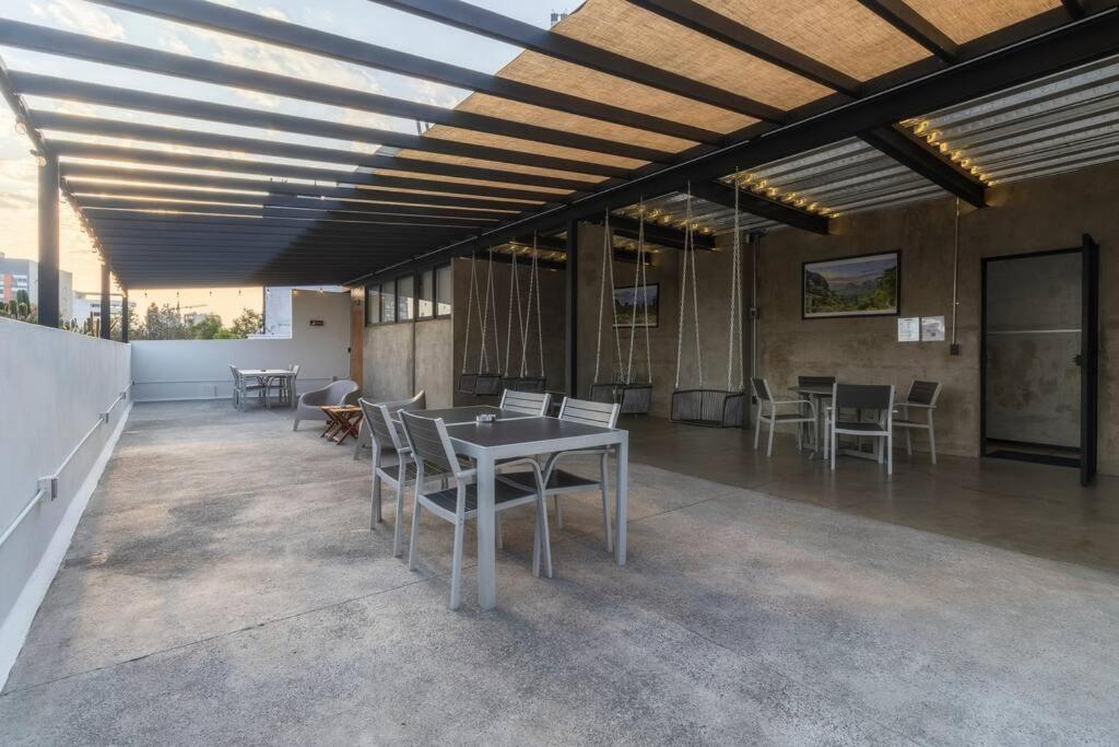 Holiday home L203 New 1bdrm 1bath Ac Rooftop *