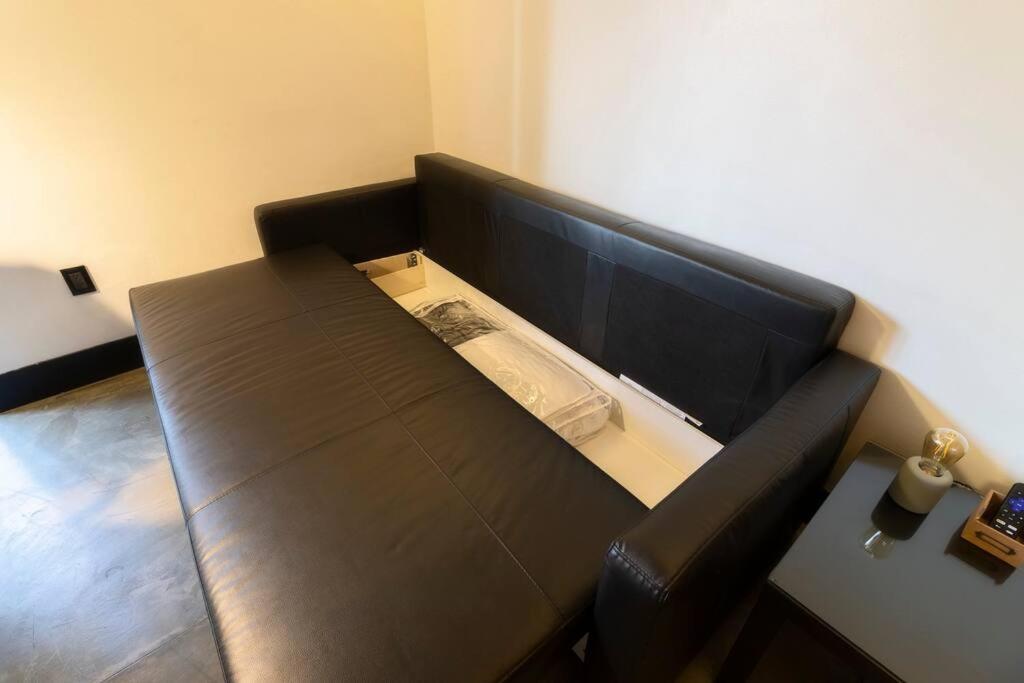 L203 New 1bdrm 1bath Ac Rooftop Holiday home *