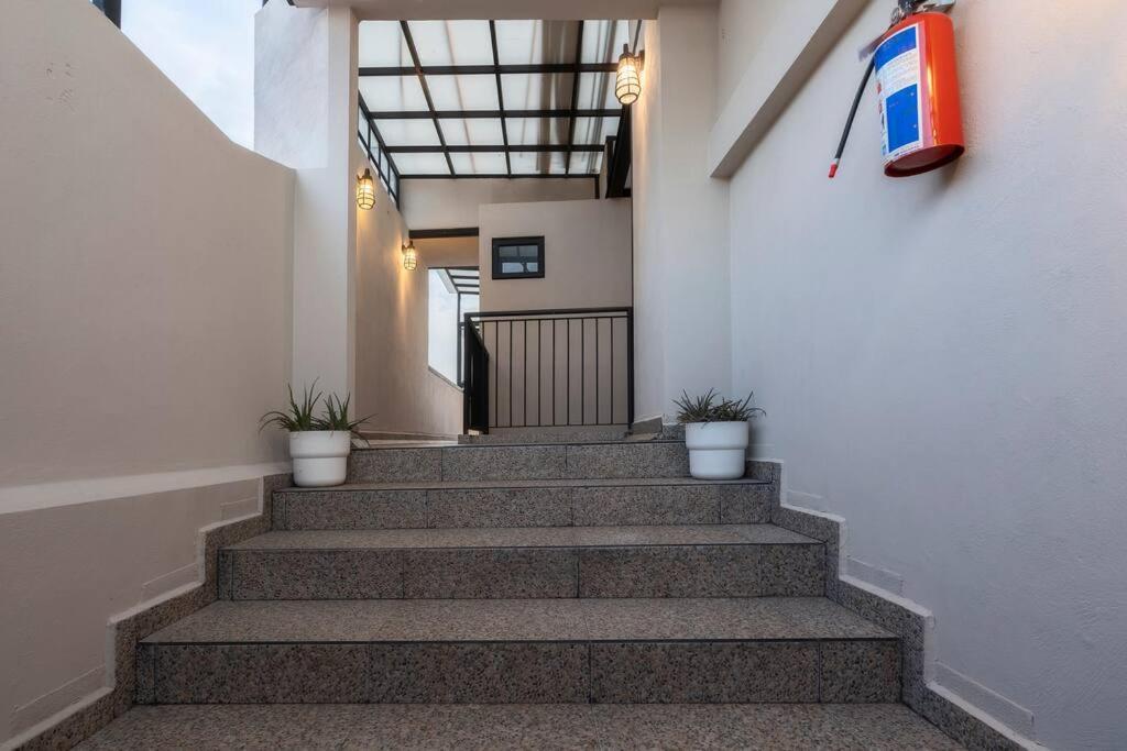 503 Walk The Center 1bdrm 1 Bath Ac Rooftop