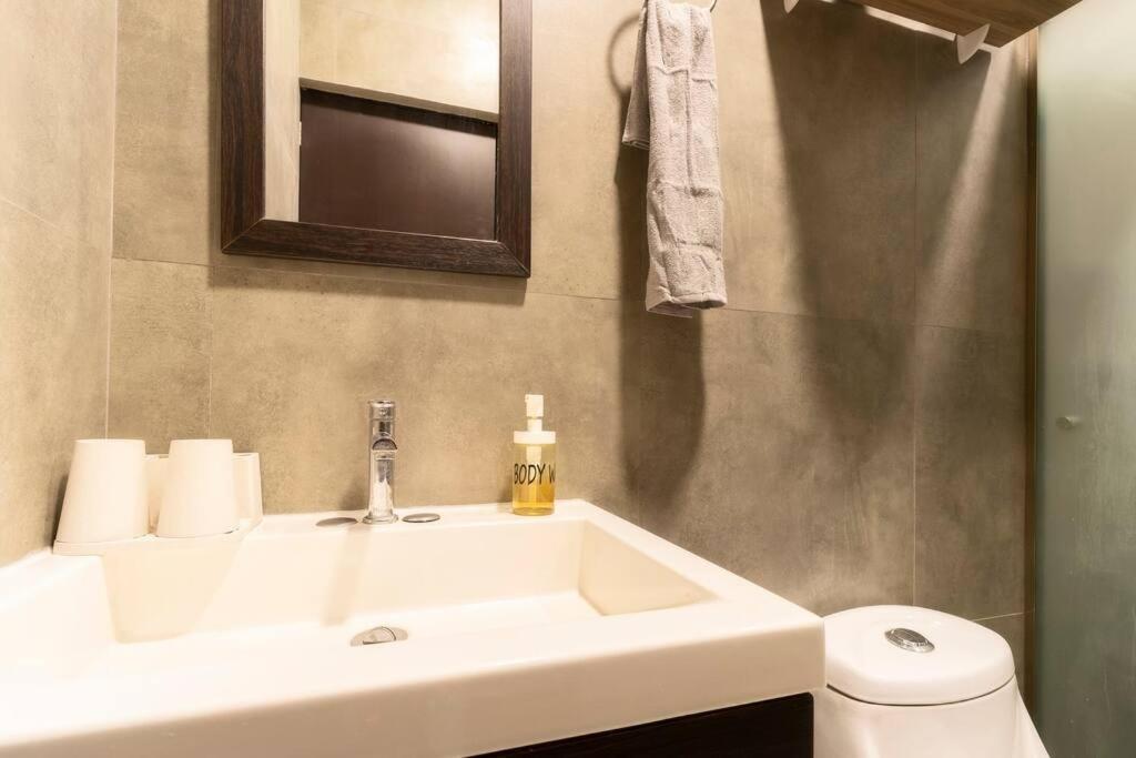 304 Balcony Walk To Zocalo Ac Rooftop Holiday home *