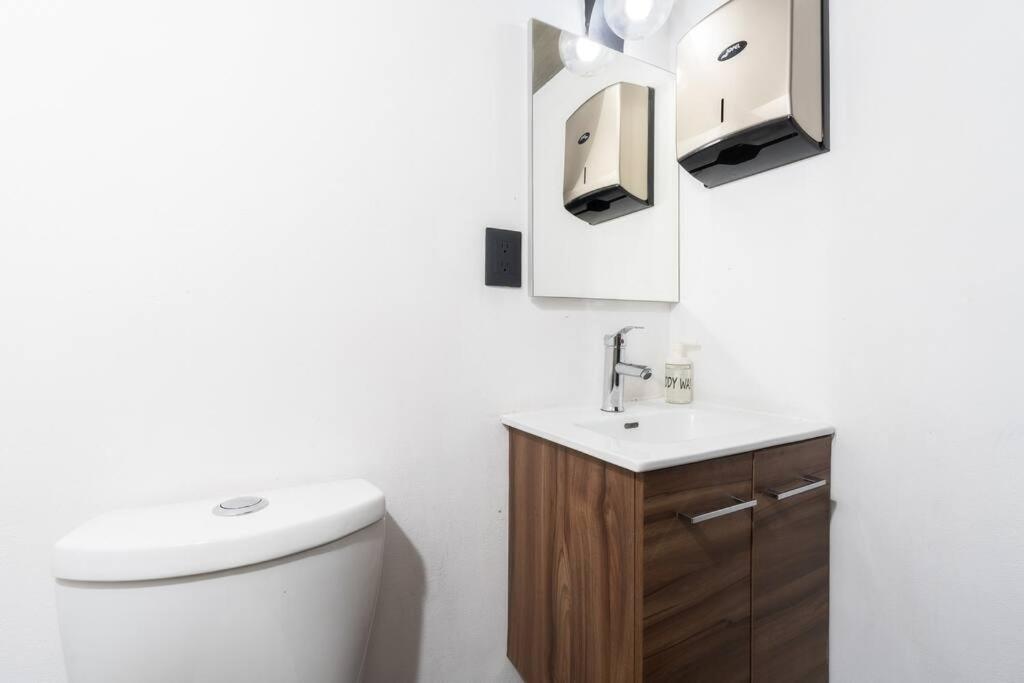 Apartment P402 Private Balcony 3bdrm 2bth Ac Rooftop *