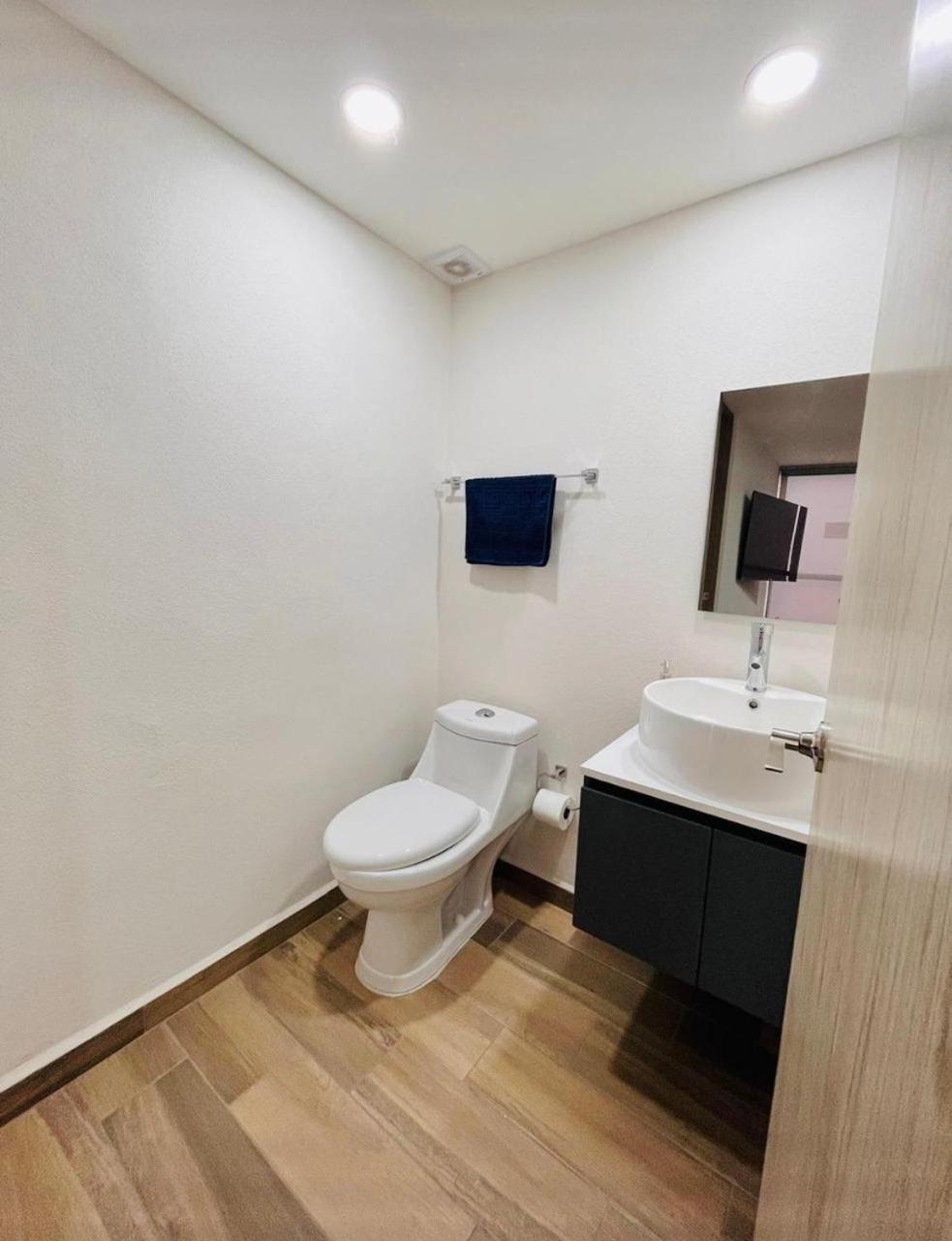 Departamento Nuevo A 5 Cuadras De Roma Norte. En Vertiz 253 Apartment Mexico City