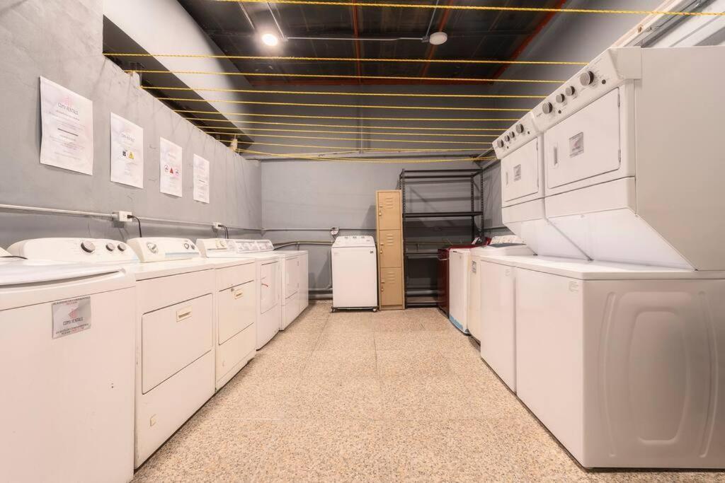 204 Historic Center 2bdrm 2bath Ac Rooftop Apartment *