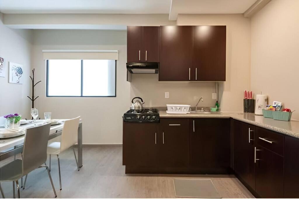 403 Walk To Zocalo 1bdrm 1bath Ac Rooftop Apartment *