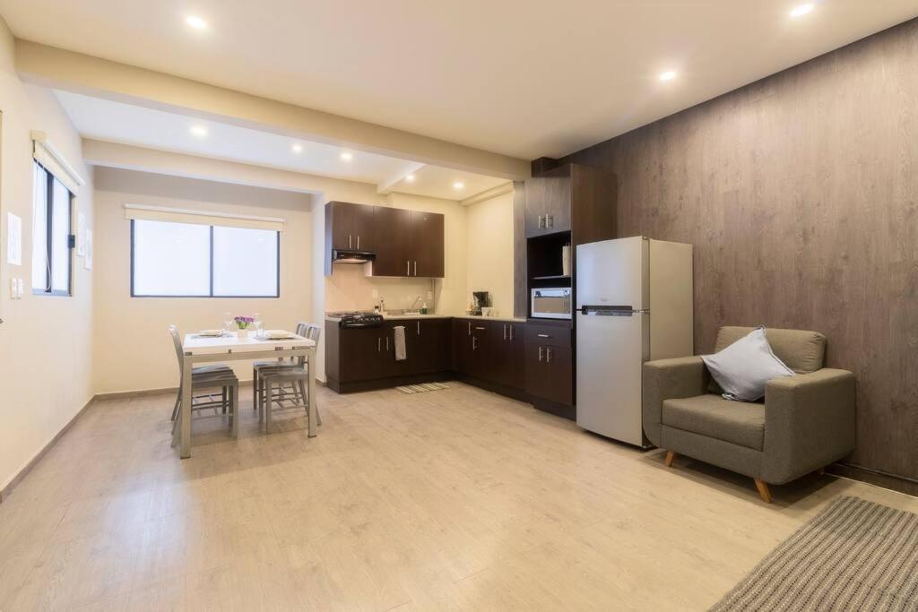Apartment 403 Walk To Zocalo 1bdrm 1bath Ac Rooftop Mexico City