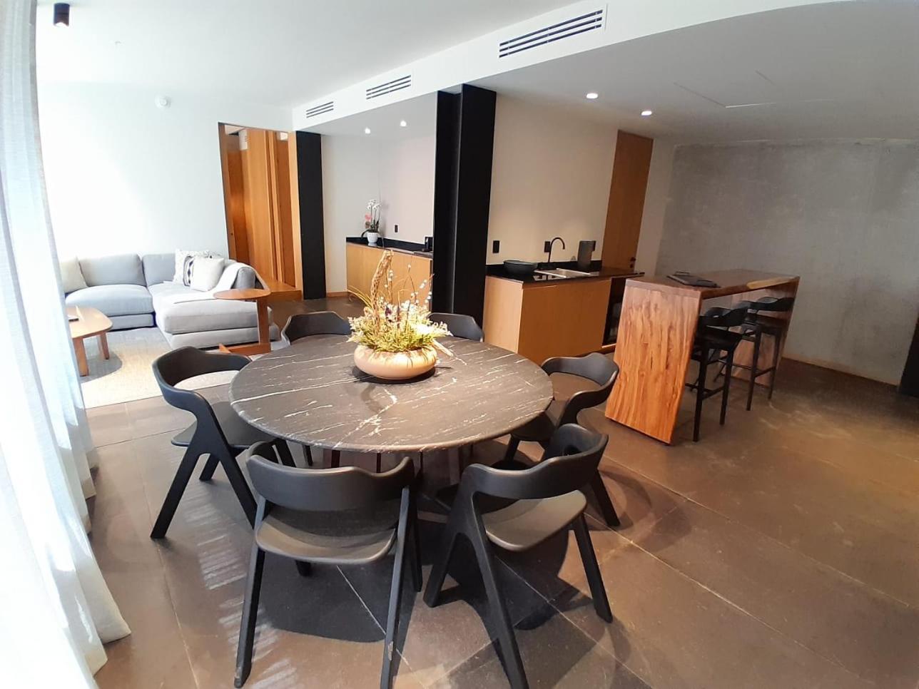 Volga 5* Mexico City