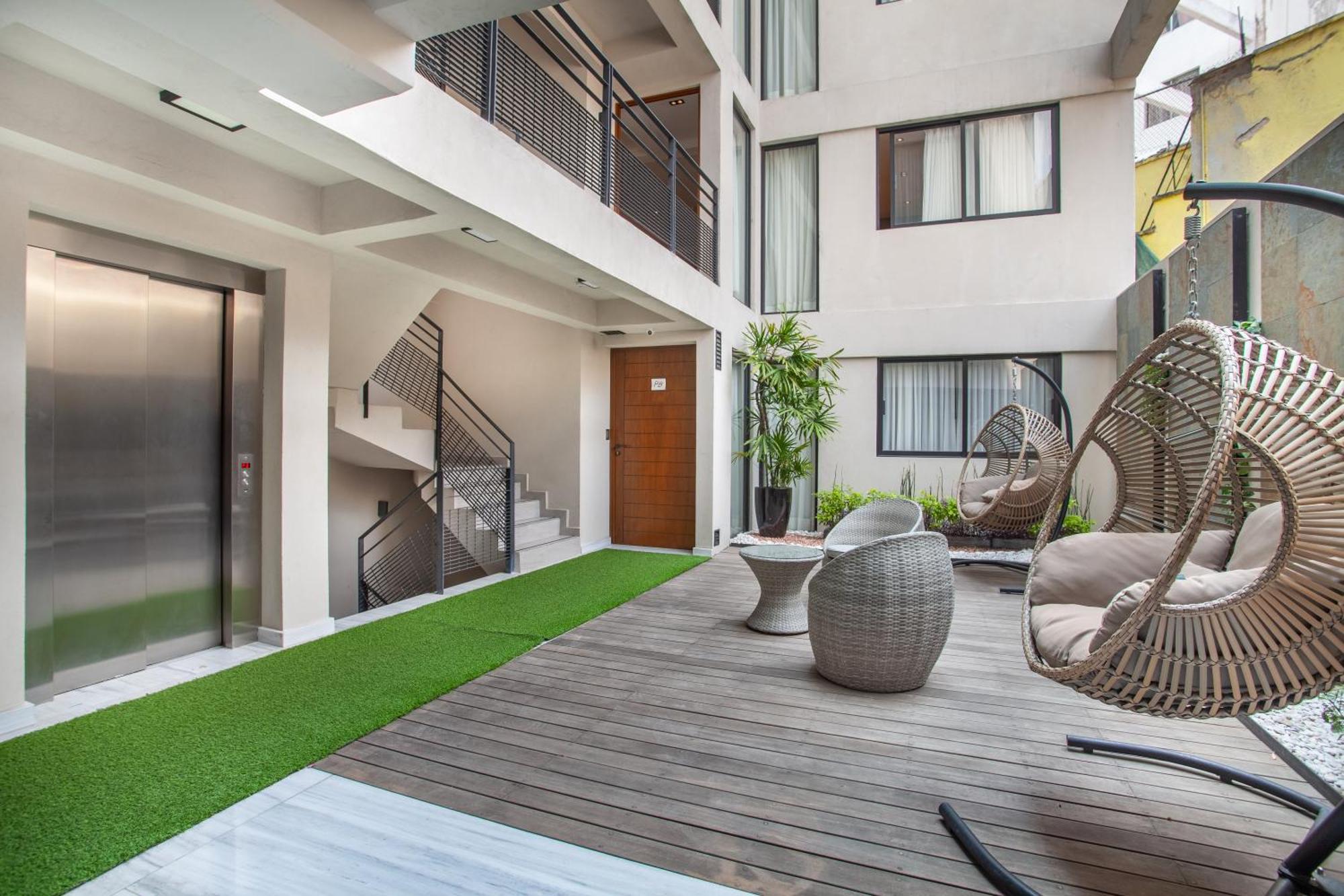 Aparthotel Nowness *